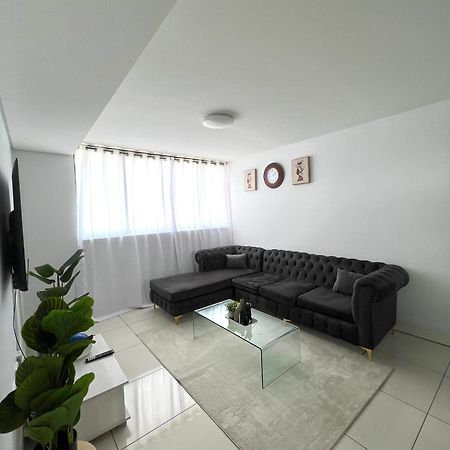 Cosy Apartment In The Heat Of The City Windhoek Exteriör bild