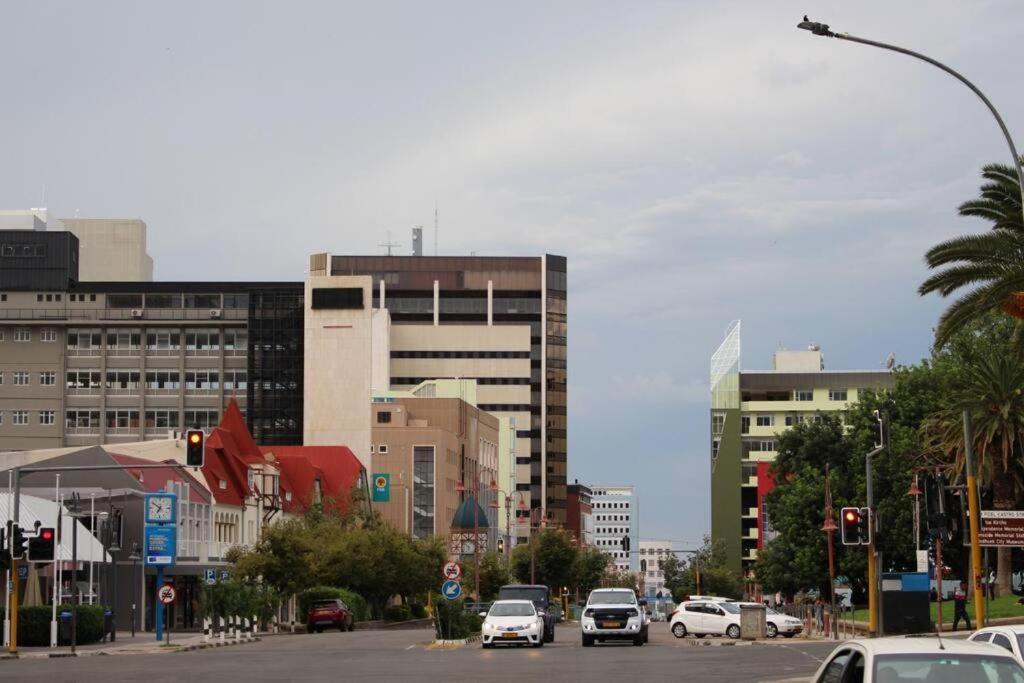 Cosy Apartment In The Heat Of The City Windhoek Exteriör bild