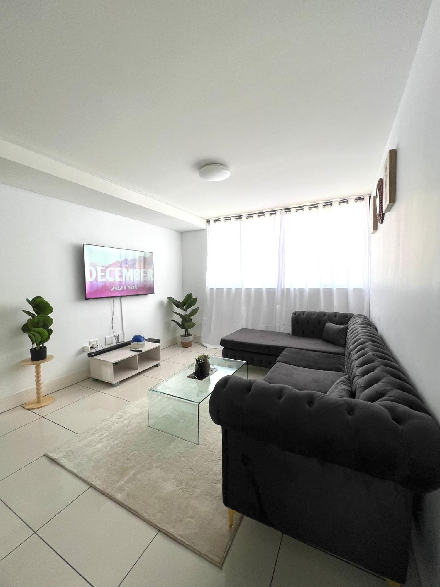 Cosy Apartment In The Heat Of The City Windhoek Exteriör bild