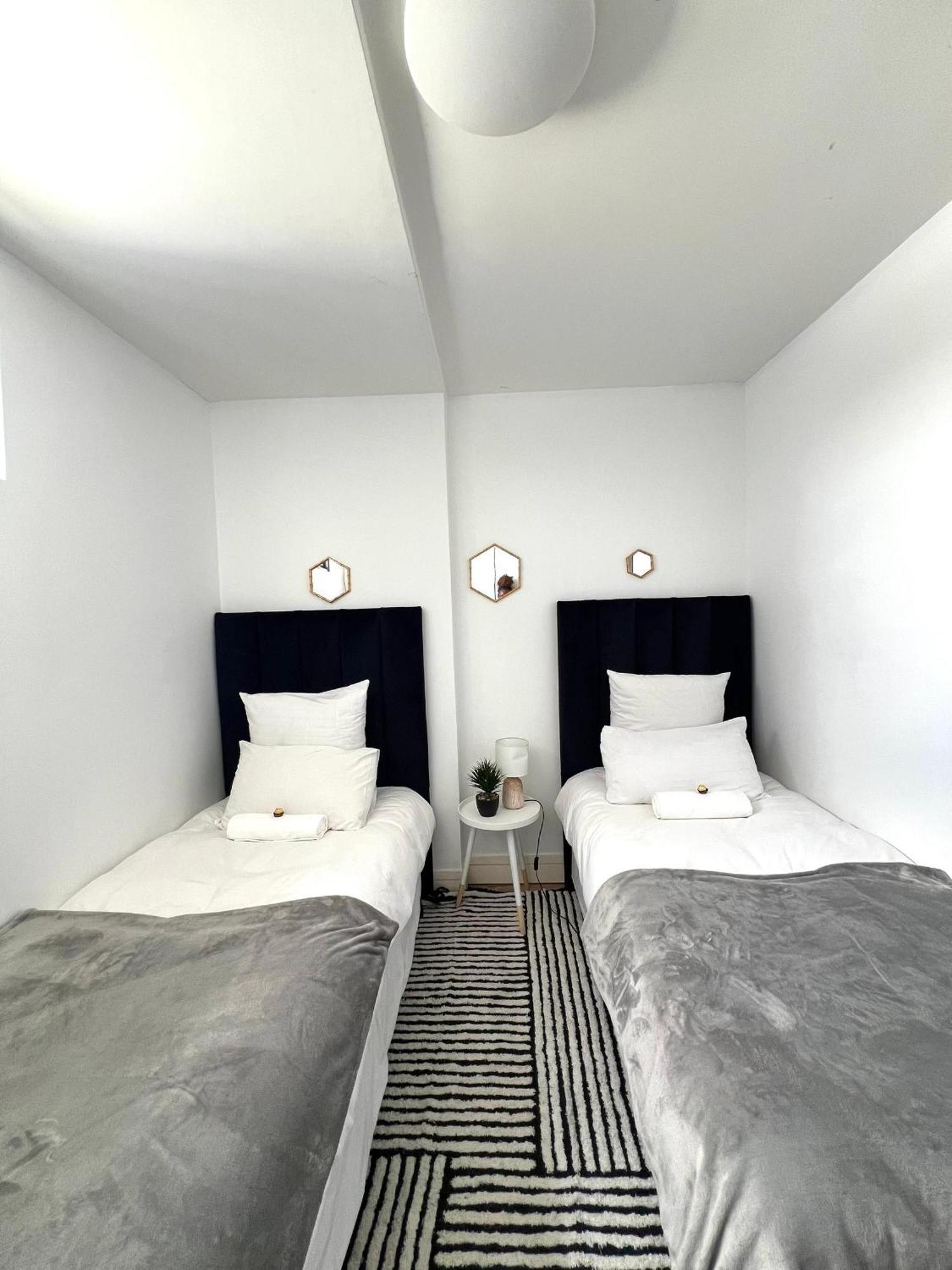 Cosy Apartment In The Heat Of The City Windhoek Exteriör bild