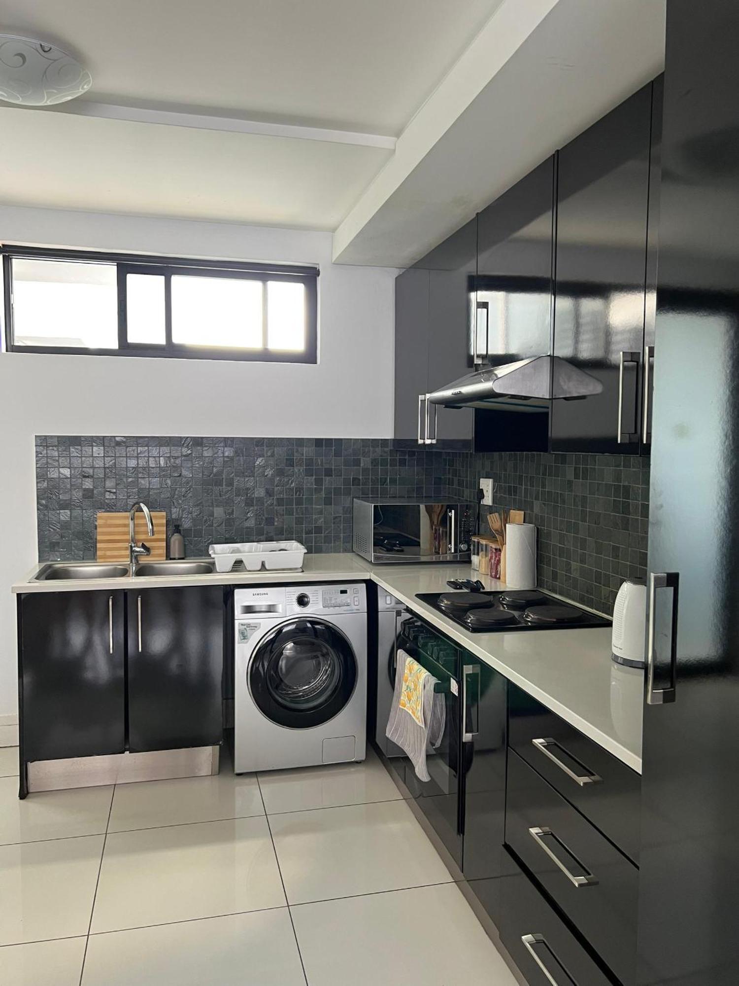 Cosy Apartment In The Heat Of The City Windhoek Exteriör bild